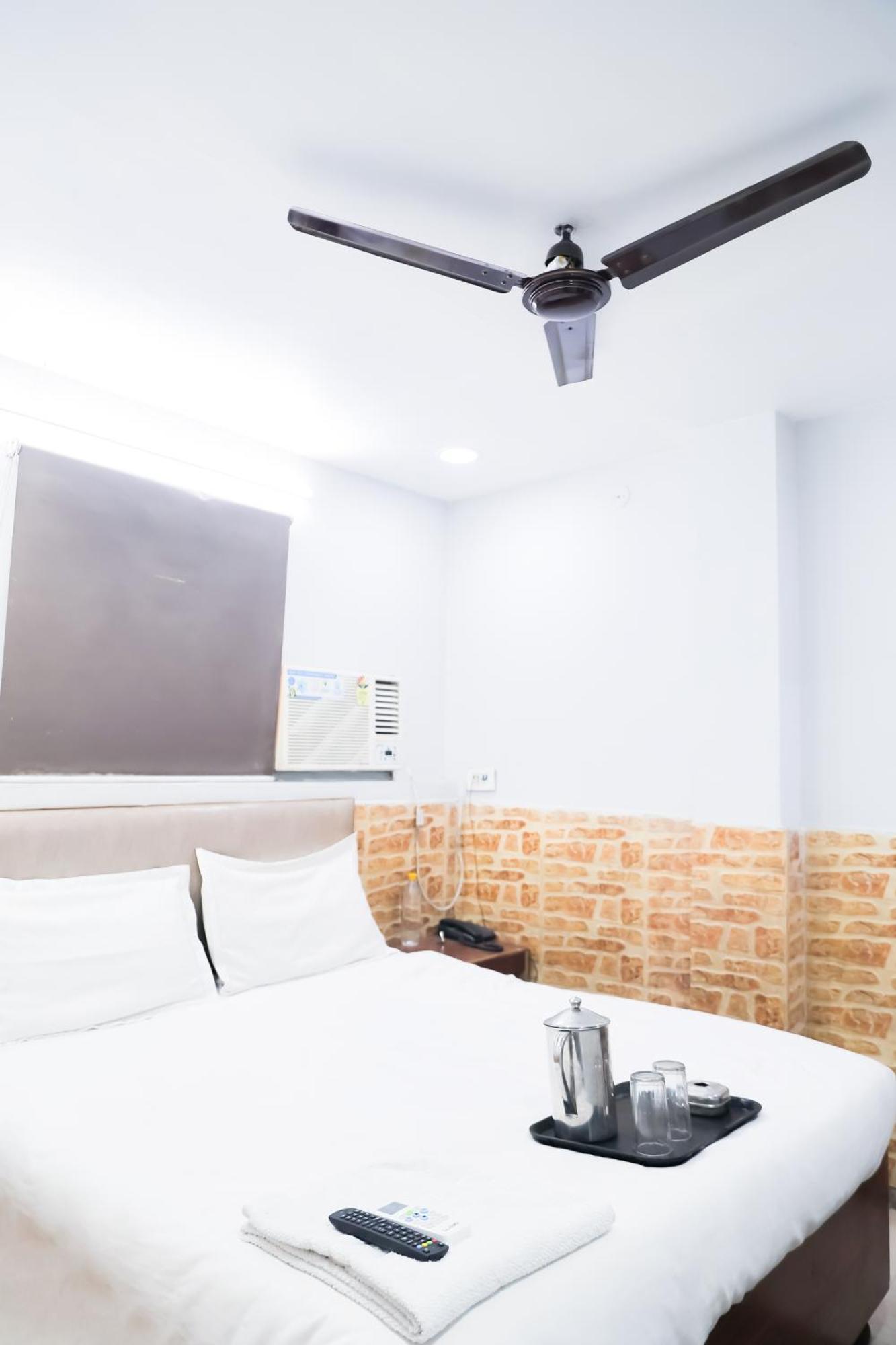 Mannat - Near Laxmi Nagar Metro 3* New Delhi