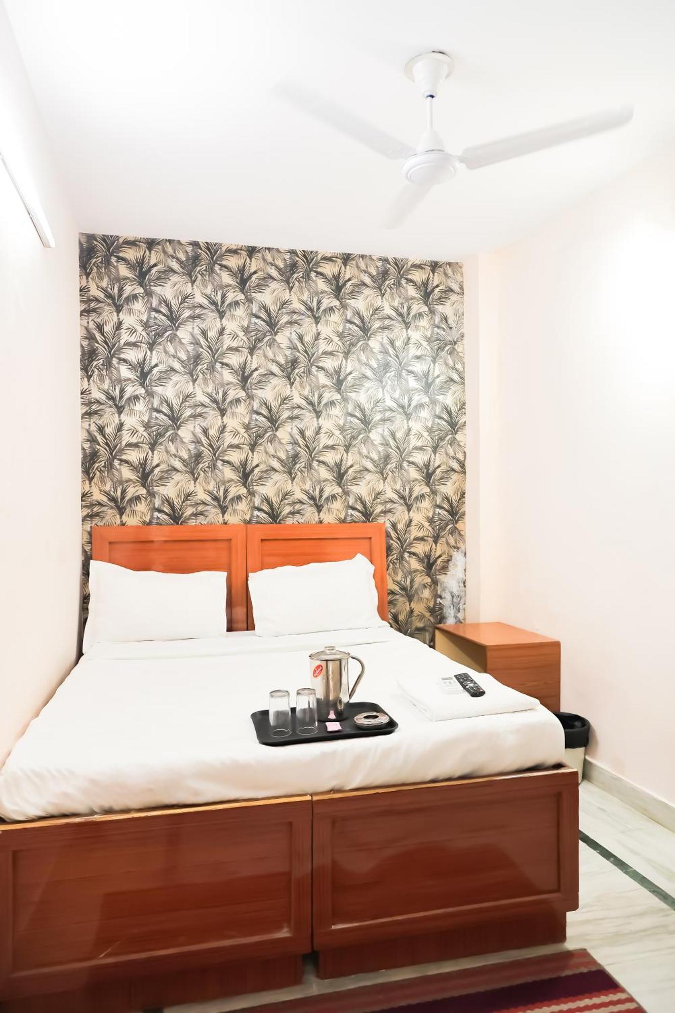 Mannat - Near Laxmi Nagar Metro 3* New Delhi