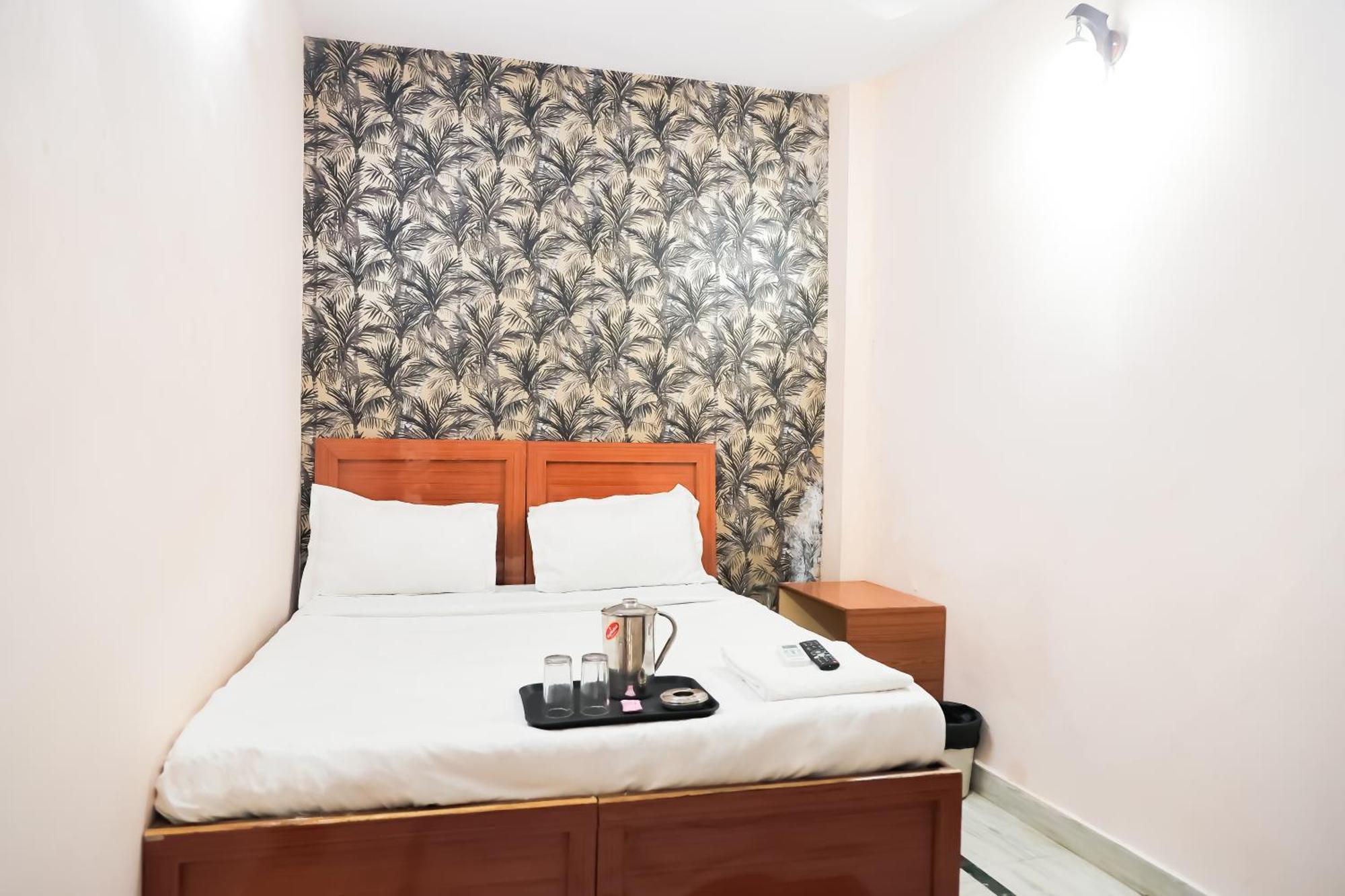 Mannat - Near Laxmi Nagar Metro 3* New Delhi
